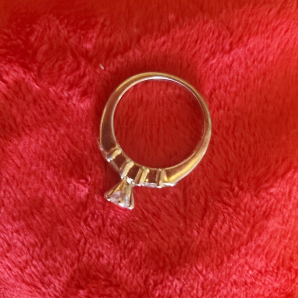 SZ 7   SPARKLING gorgeous Quartz & Rhinestone ring!  Sterling silver mark 925 - Picture 4 of 9